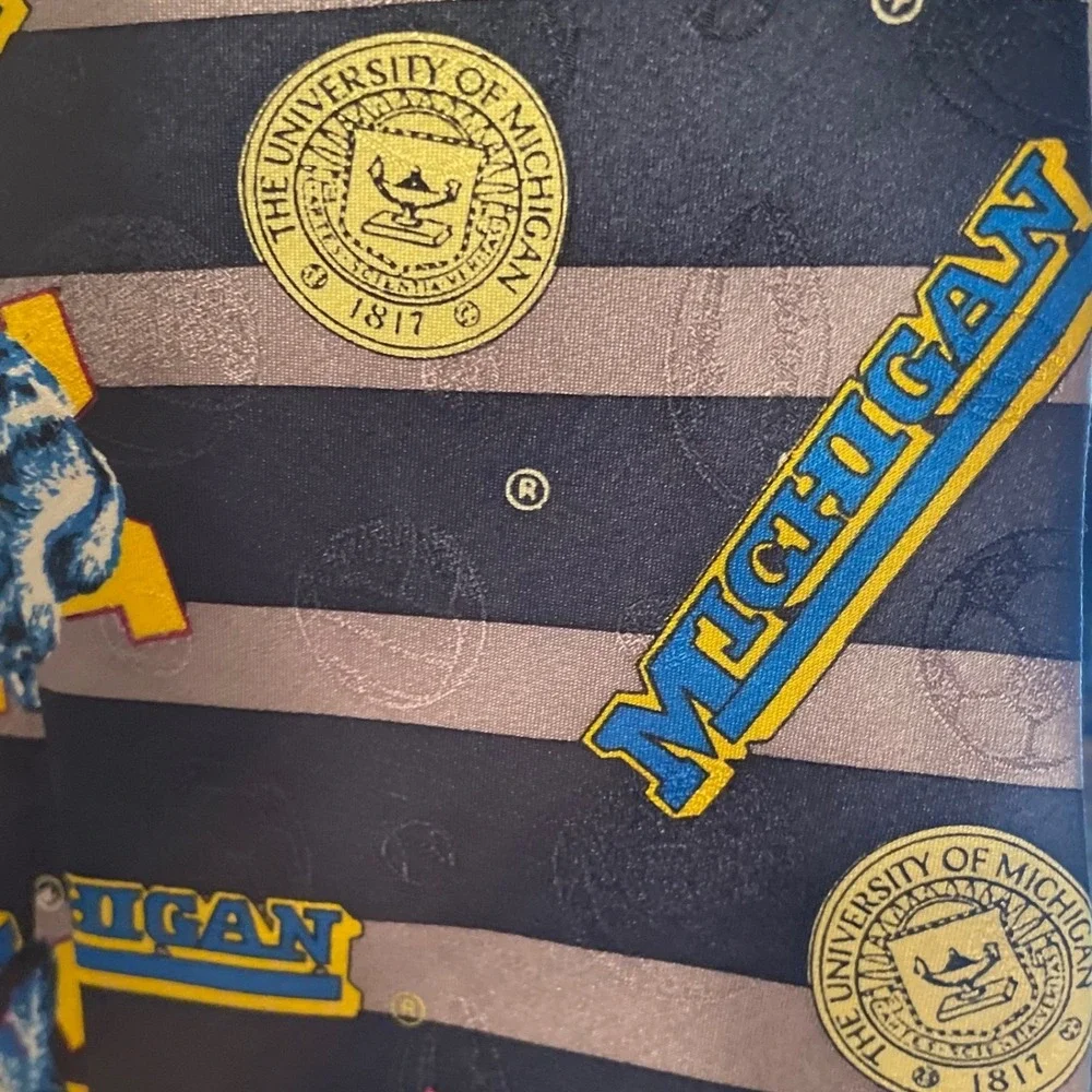 Wembley University of Michigan Wolverines Silk‎ Maize Blue Necktie Collegiate